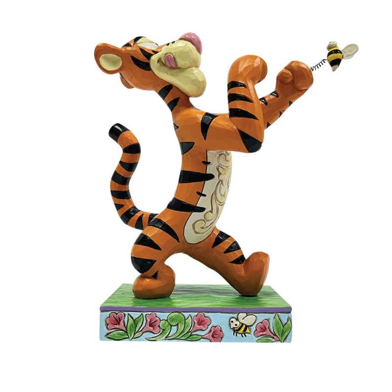 Tigger - Fighting A Bee